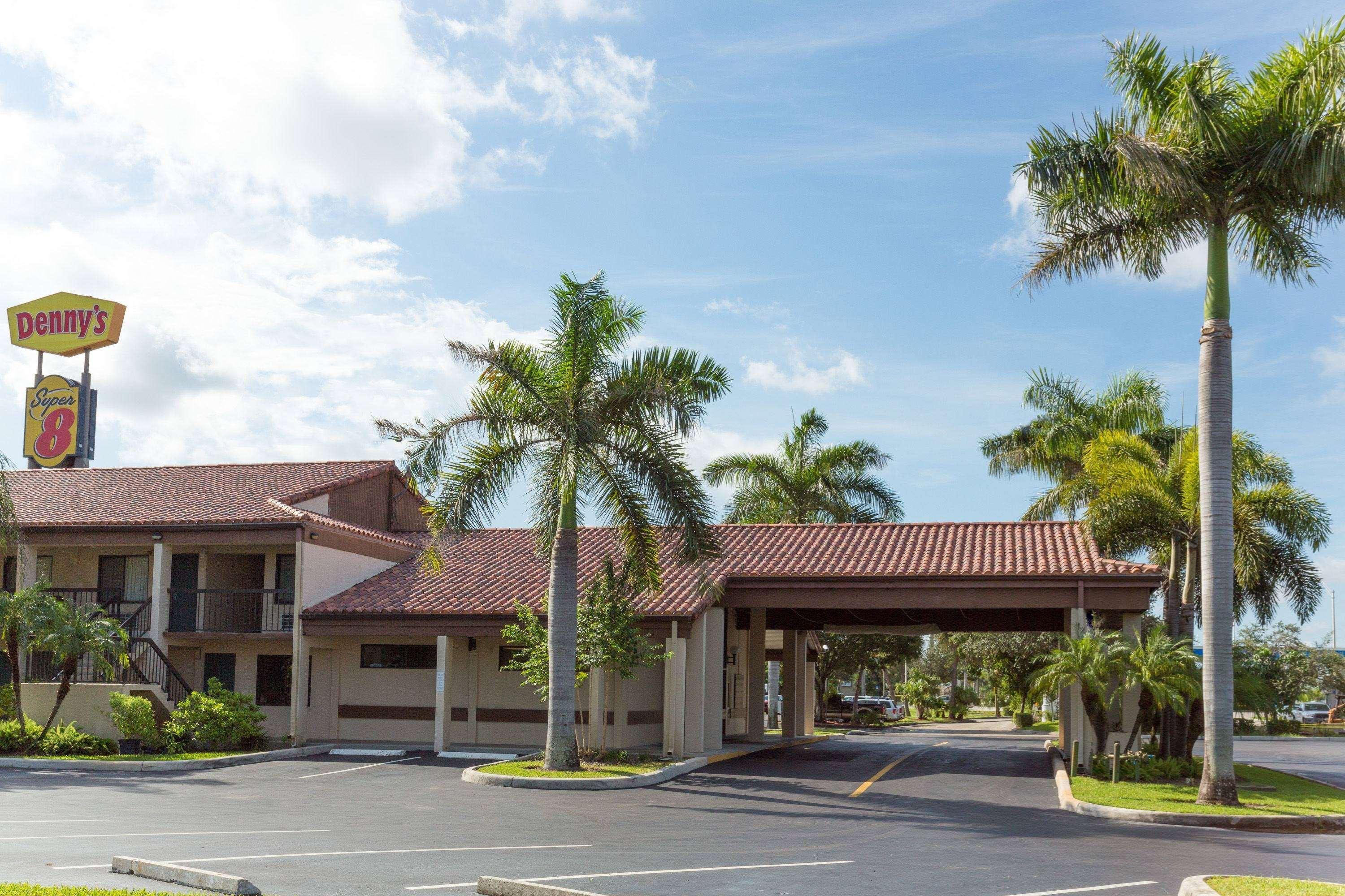 Super 8 By Wyndham Riviera Beach West Palm Beach Ngoại thất bức ảnh